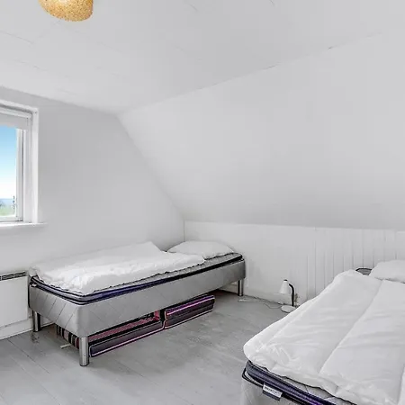 3 Bedroom Awesome In Horbelöv