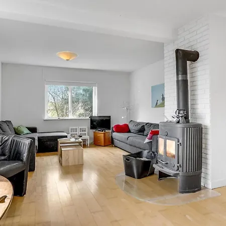 3 Bedroom Awesome In Feriehus